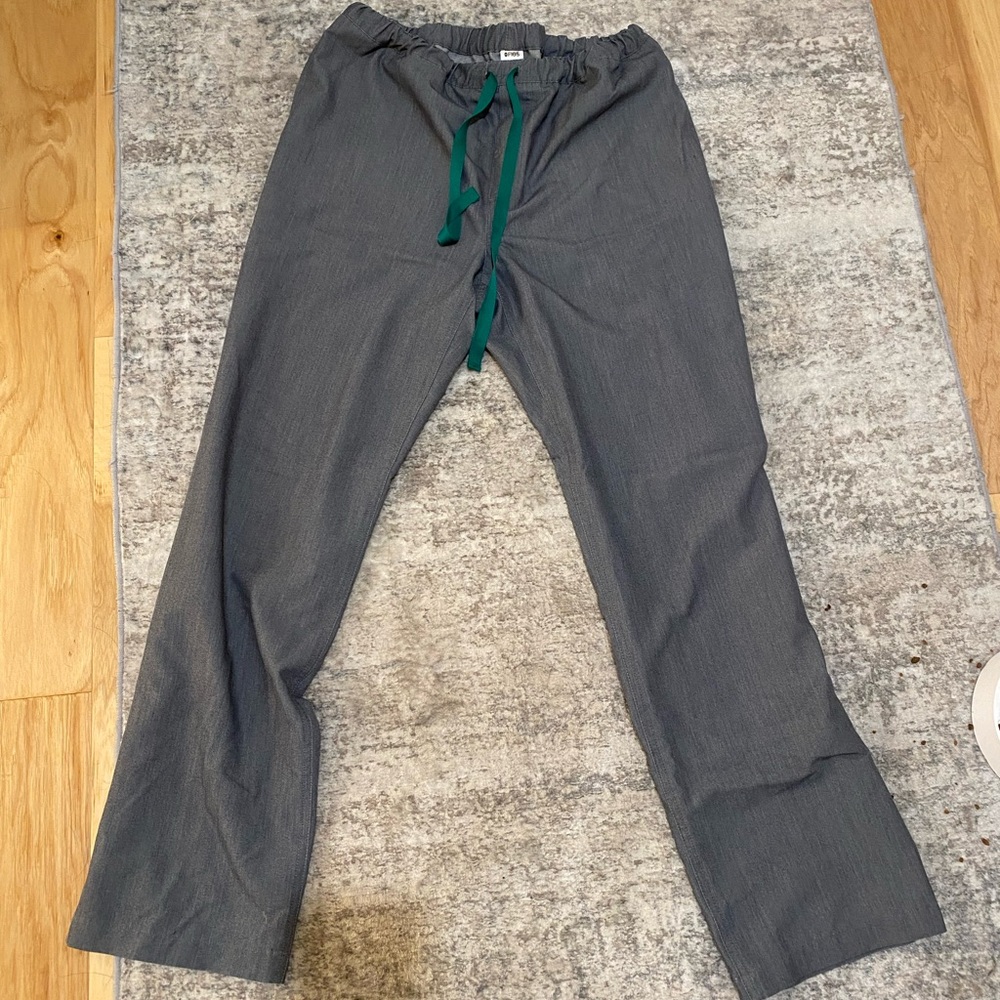 FIGS Scrub Pants Men’s M (no thigh pockets)